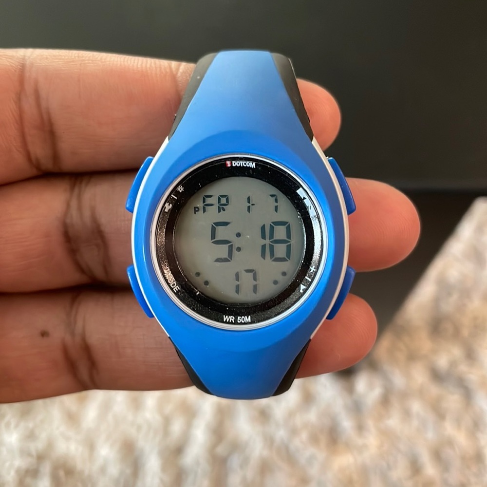🔥 Like new Dotcom sports watch for kids